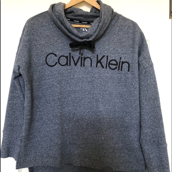 Calvin Klein Sweatshirt size medium - Picture 1 of 2